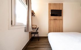 Lemon Hotel